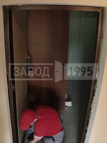 Навешивание дверного полотна Навешивание дверного полотна